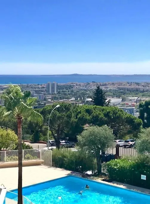 Daire Nice Ouest- Studio Vue Mer Garage Piscine Wifi